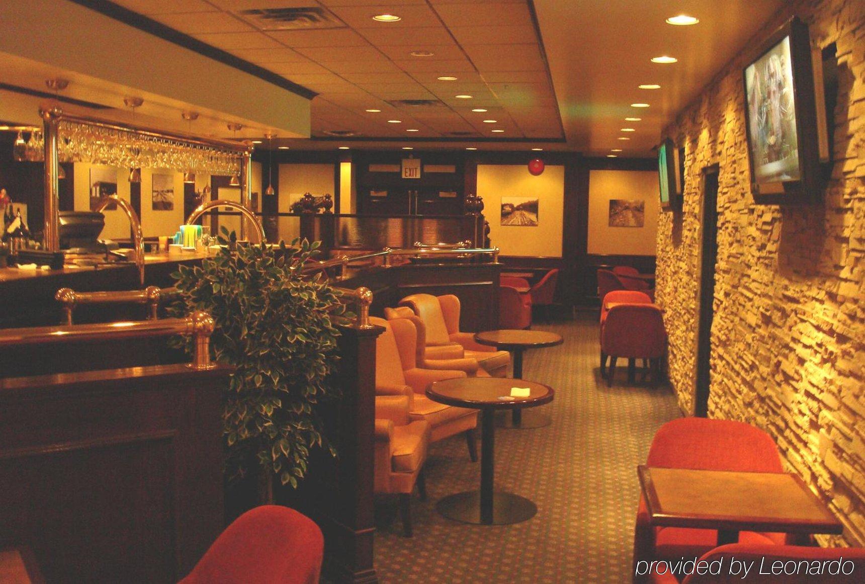 Woodlands Inn & Suites Fort Nelson Εστιατόριο φωτογραφία