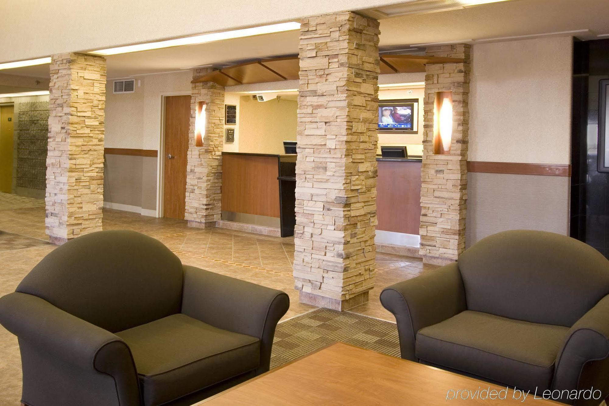 Woodlands Inn & Suites Fort Nelson Εσωτερικό φωτογραφία