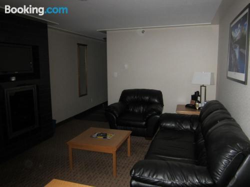Woodlands Inn & Suites Fort Nelson Εξωτερικό φωτογραφία